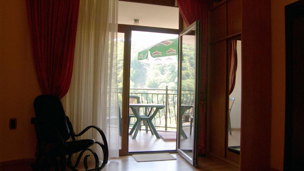 Family Hotel Silvestar Veliko Tărnovo Exteriör bild