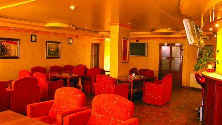 Family Hotel Silvestar Veliko Tărnovo Exteriör bild